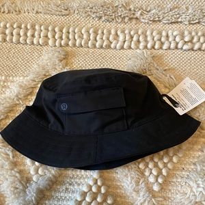 Lululemon bucket hat with pocket